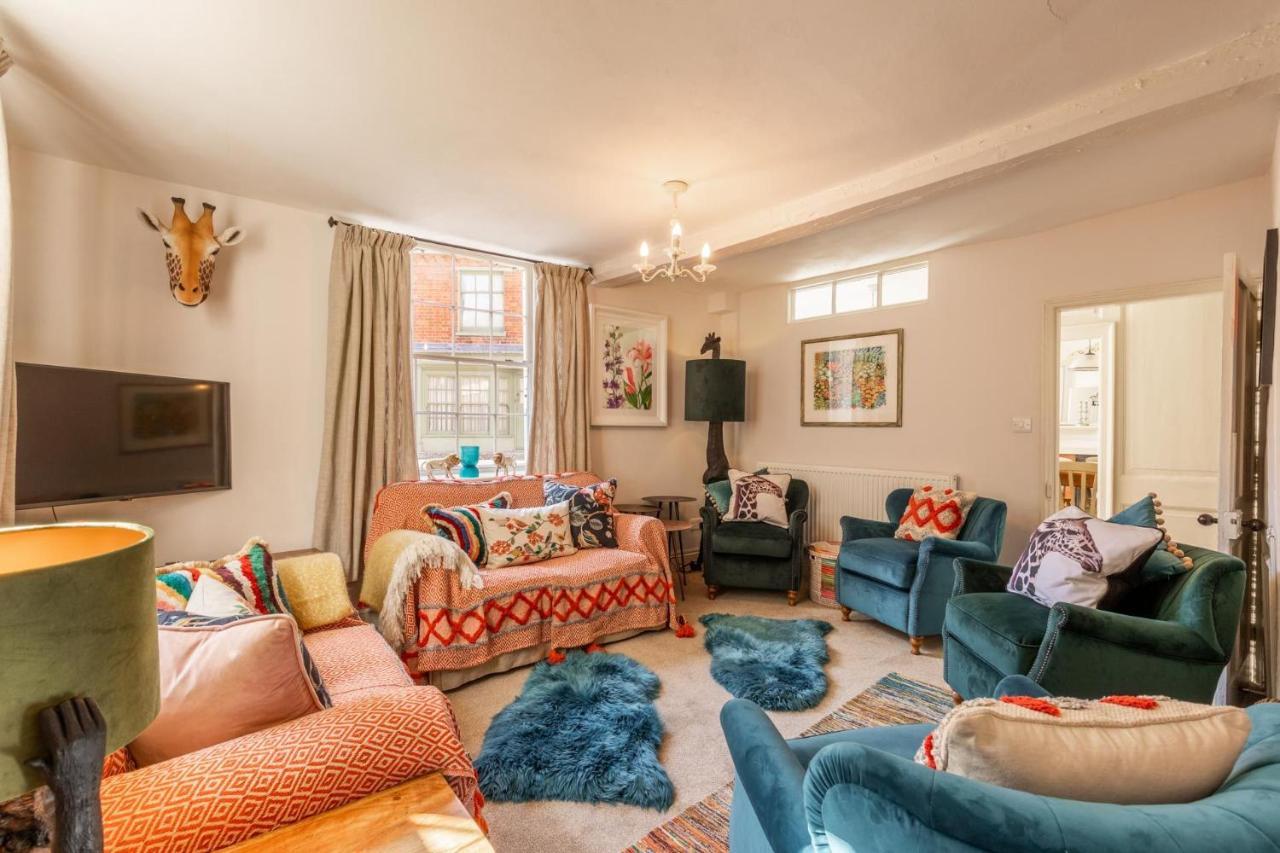 Host & Stay - The Old Paul Pry Holt  Bagian luar foto